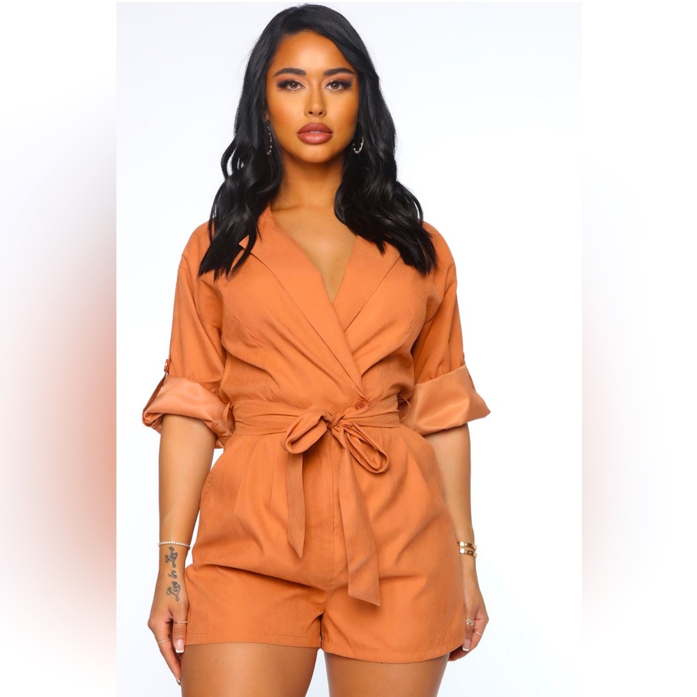 Fashion nova romper in rust color